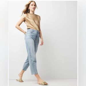 WHBM - NWT Barrel Jeans - Very Soft & Comfy! Size 4
#barrel jeans